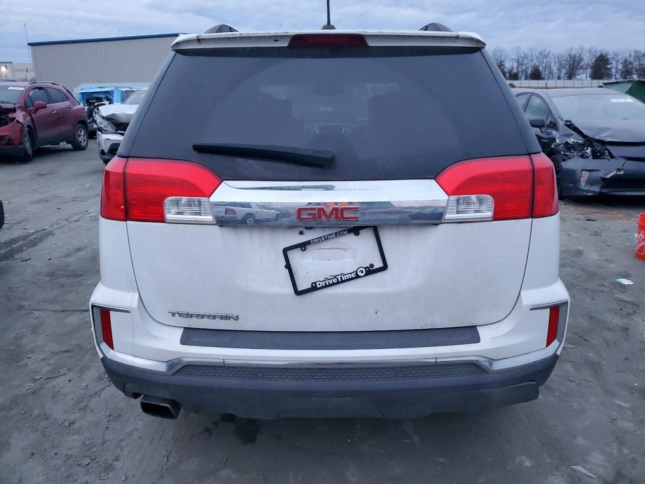 2016 GMC TERRAIN SL - Image 6