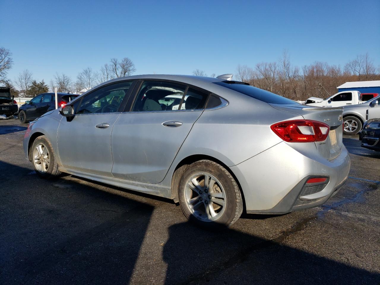 2016 CHEVROLET CRUZE LT - Image 2