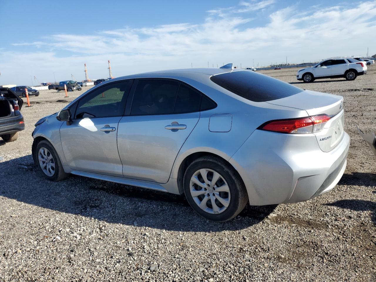 2022 TOYOTA COROLLA LE - Image 2