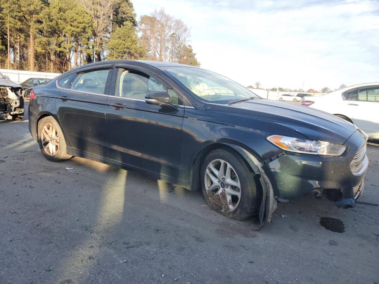 2014 FORD FUSION SE - Image 4