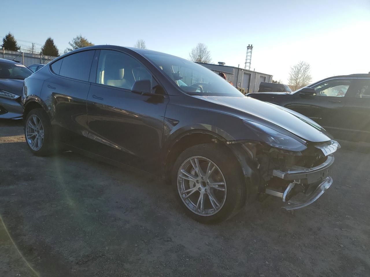2024 TESLA MODEL Y - Фото 4