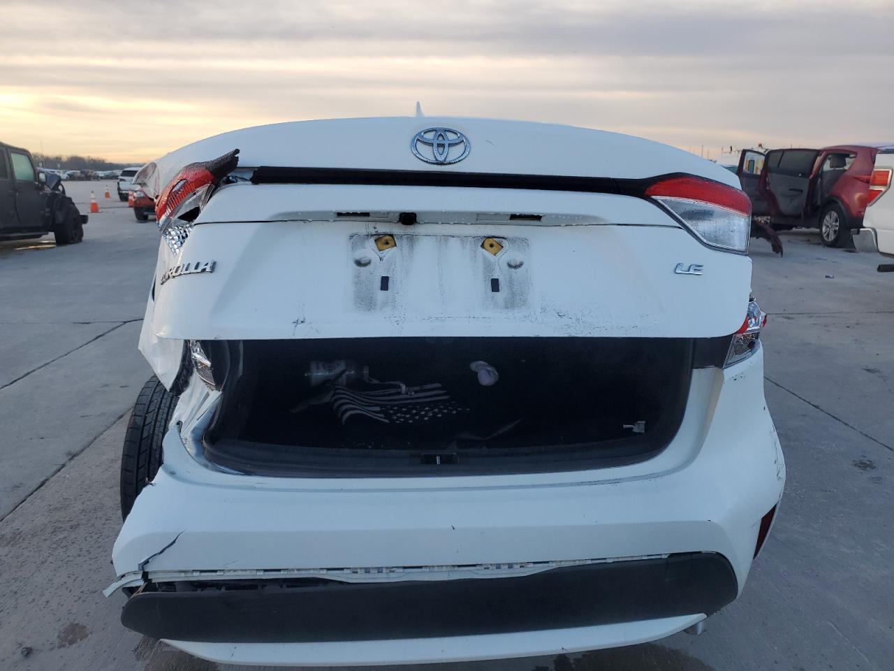 2021 TOYOTA COROLLA LE - Image 6