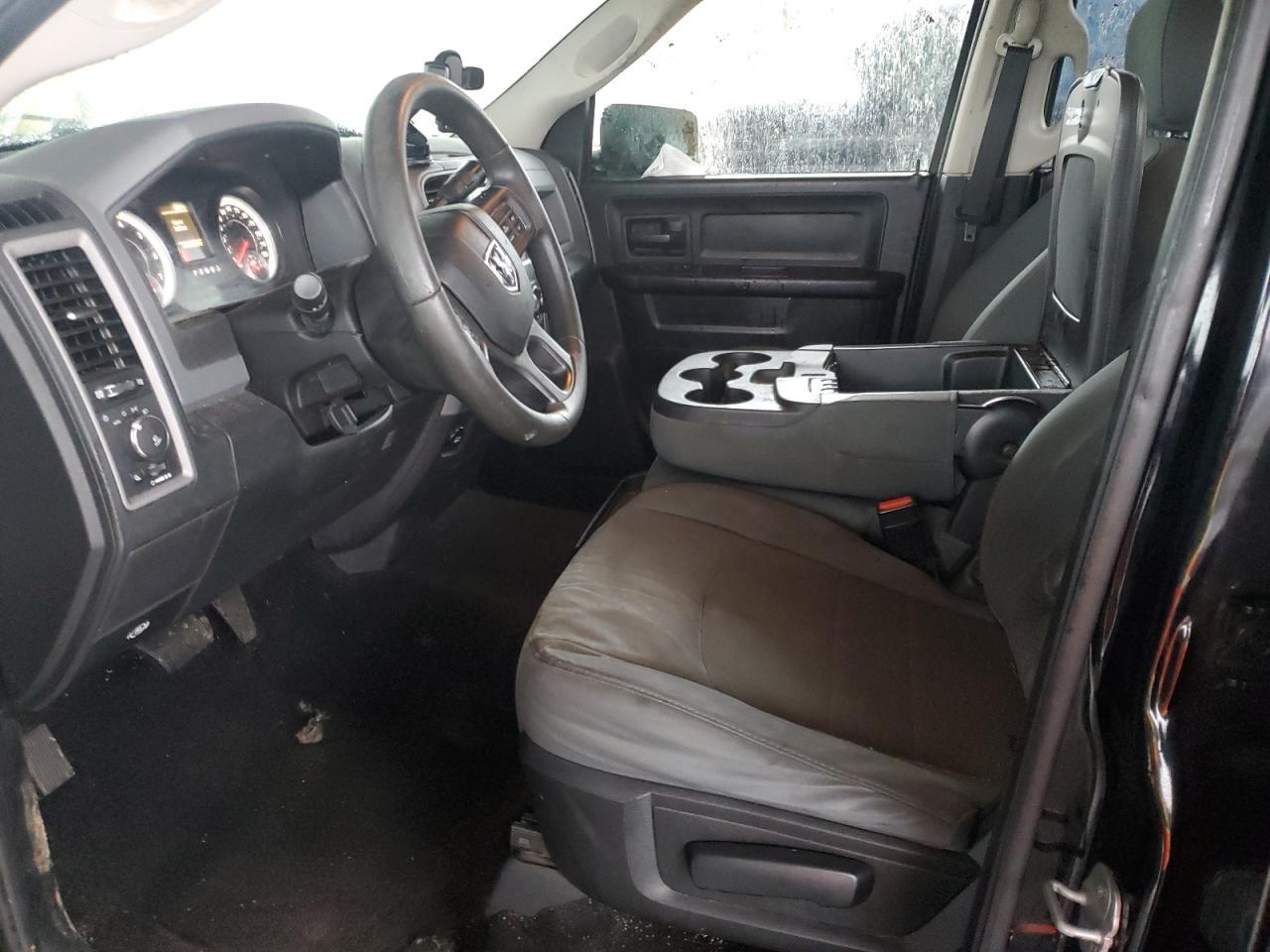 2014 RAM 1500 ST - Image 7