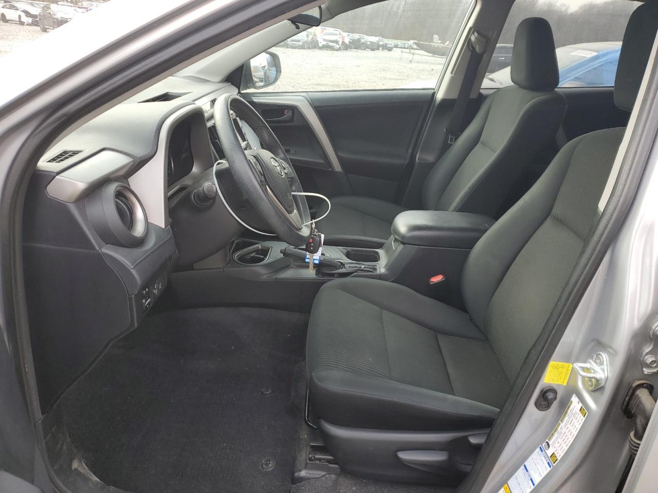2017 TOYOTA RAV4 LE - Image 7