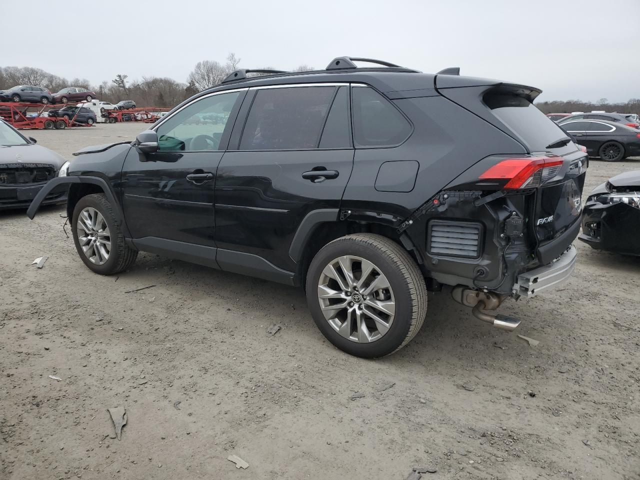 2024 TOYOTA RAV4 XLE P - Image 2