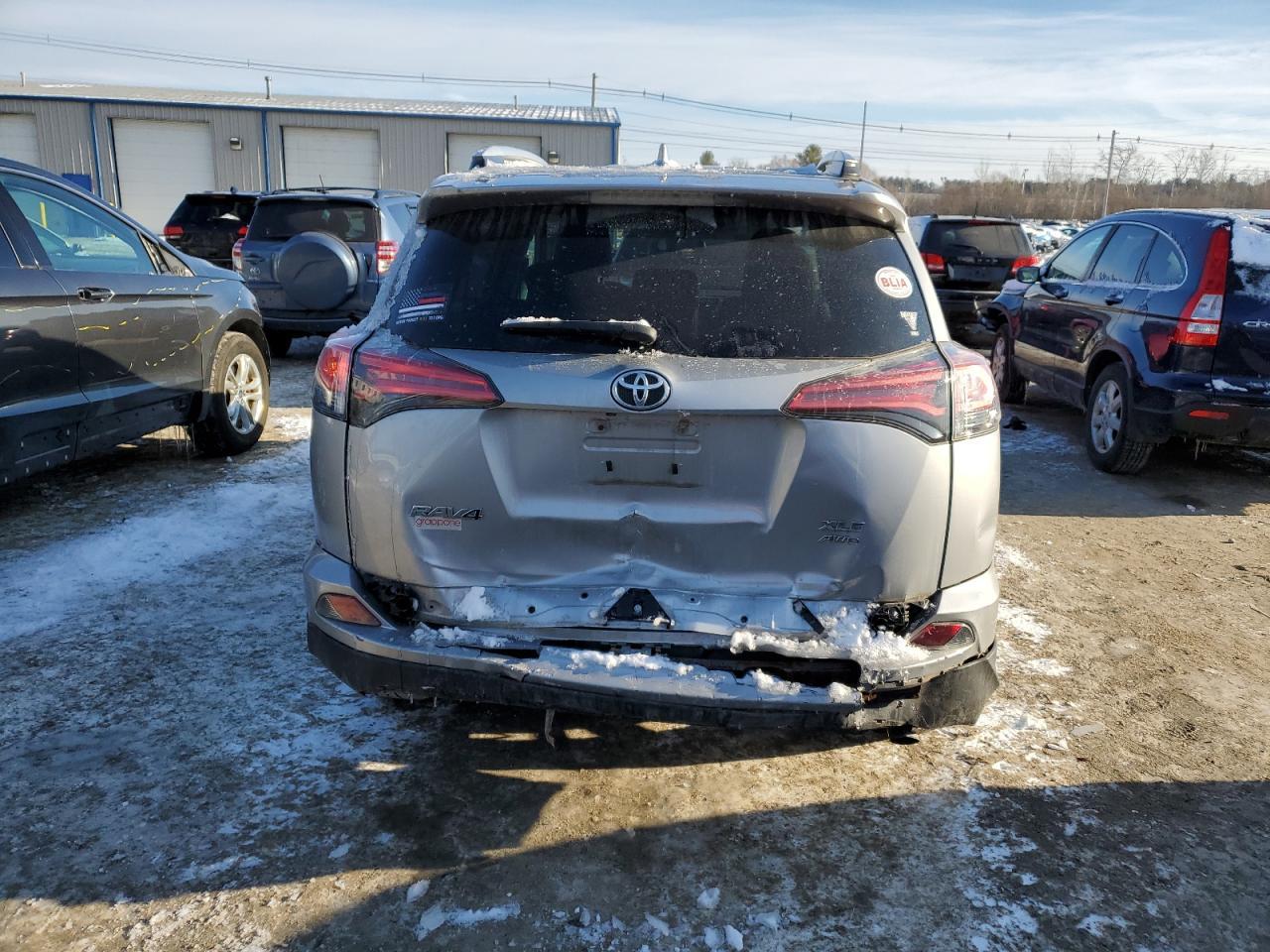 2016 TOYOTA RAV4 XLE - Image 6
