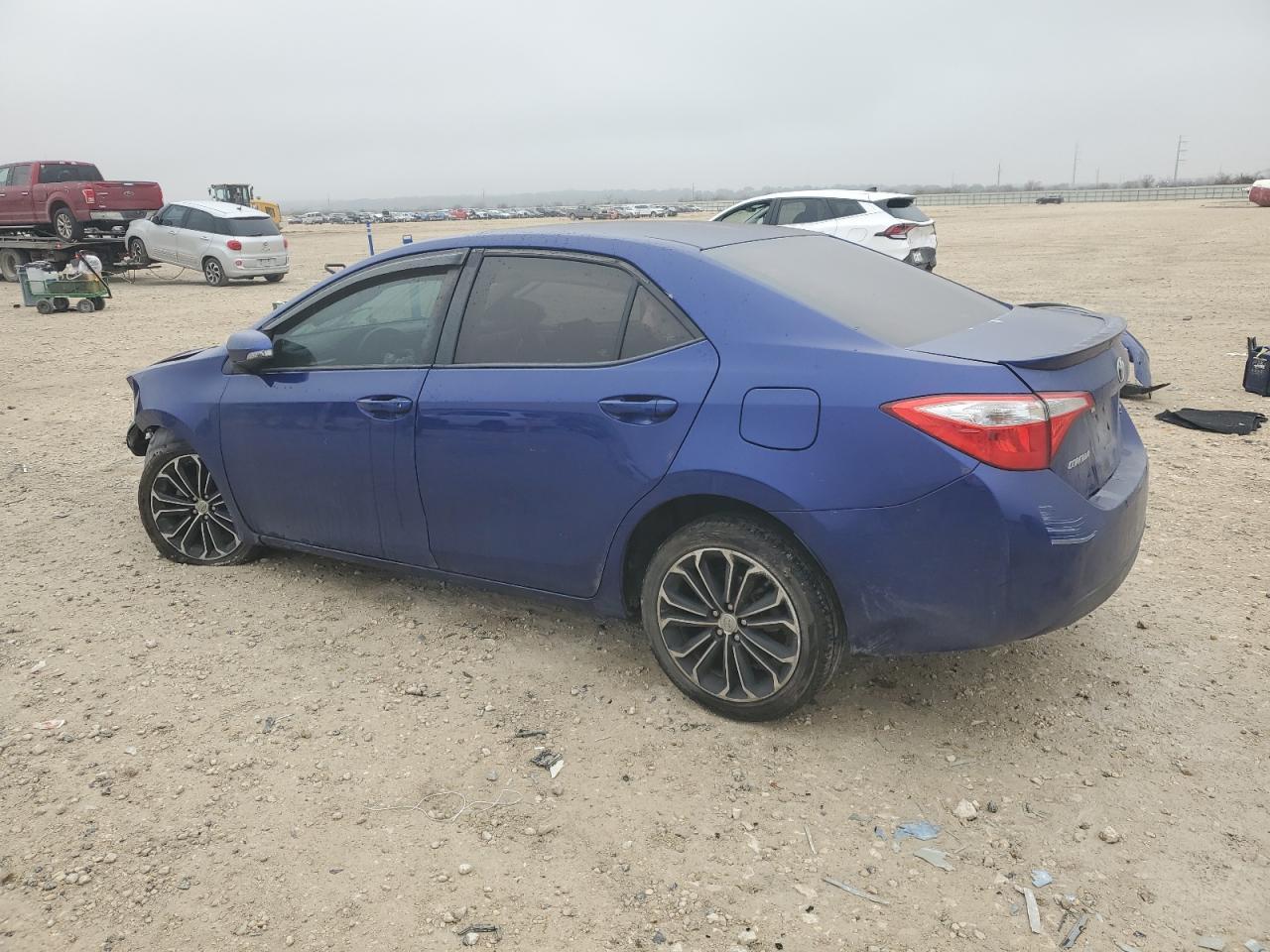 2015 TOYOTA COROLLA L - Фото 2