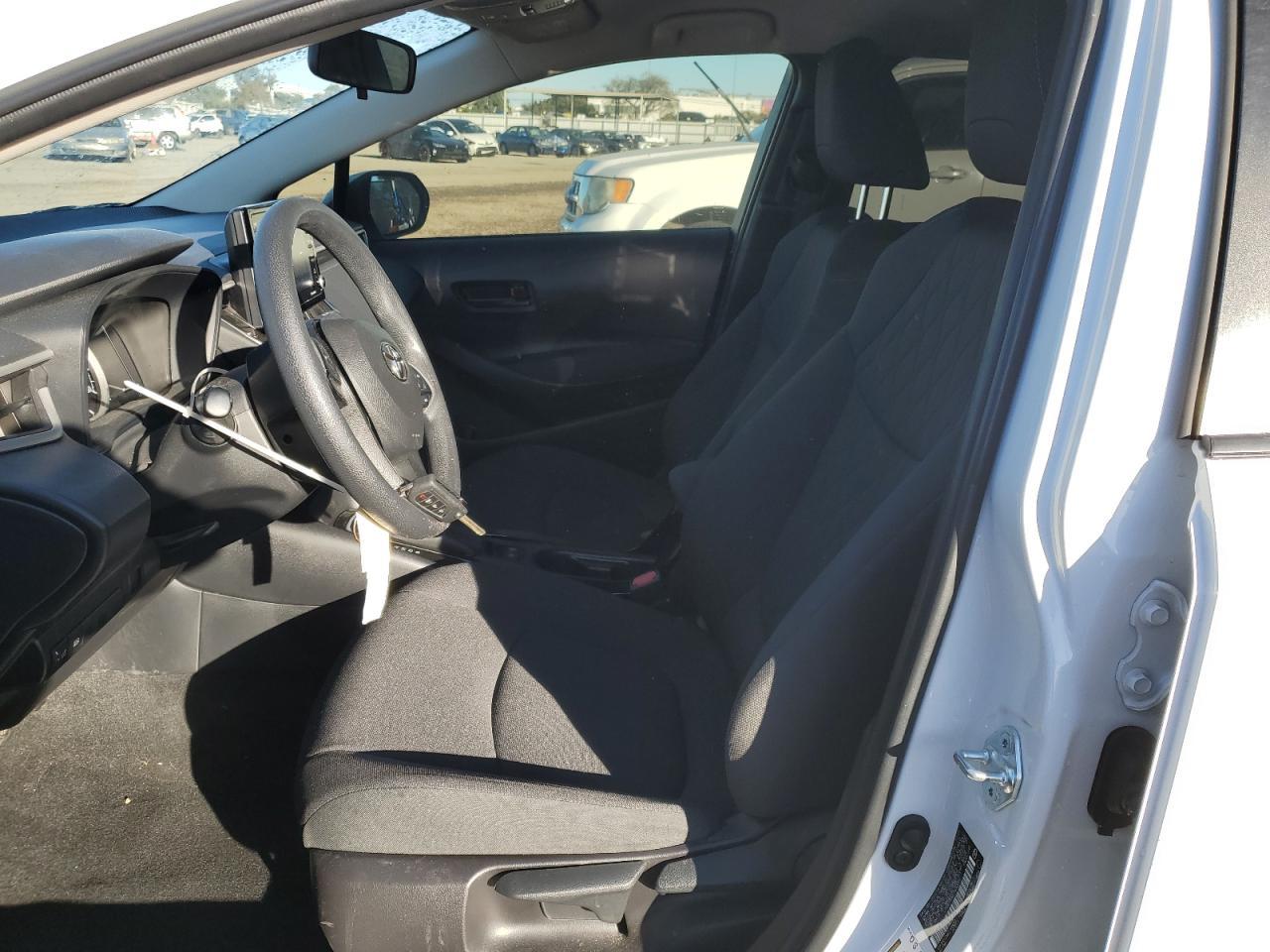 2022 TOYOTA COROLLA LE - Image 7
