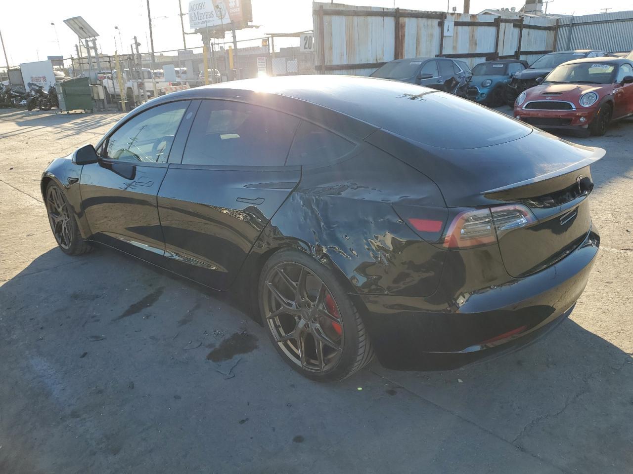 2023 TESLA MODEL 3 - Фото 2