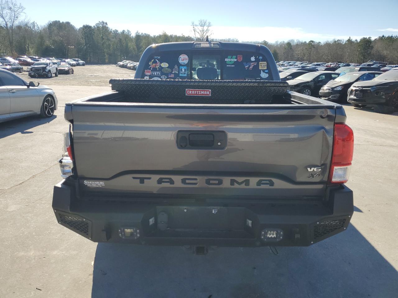 2017 TOYOTA TACOMA DOU - Фото 6