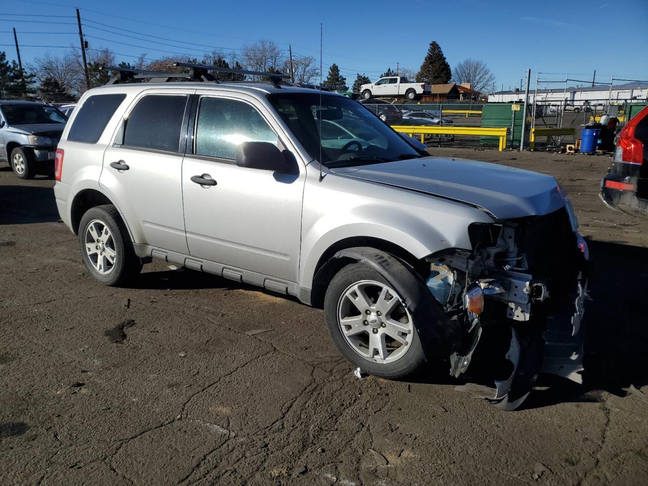 2012 FORD ESCAPE XLT - Image 4