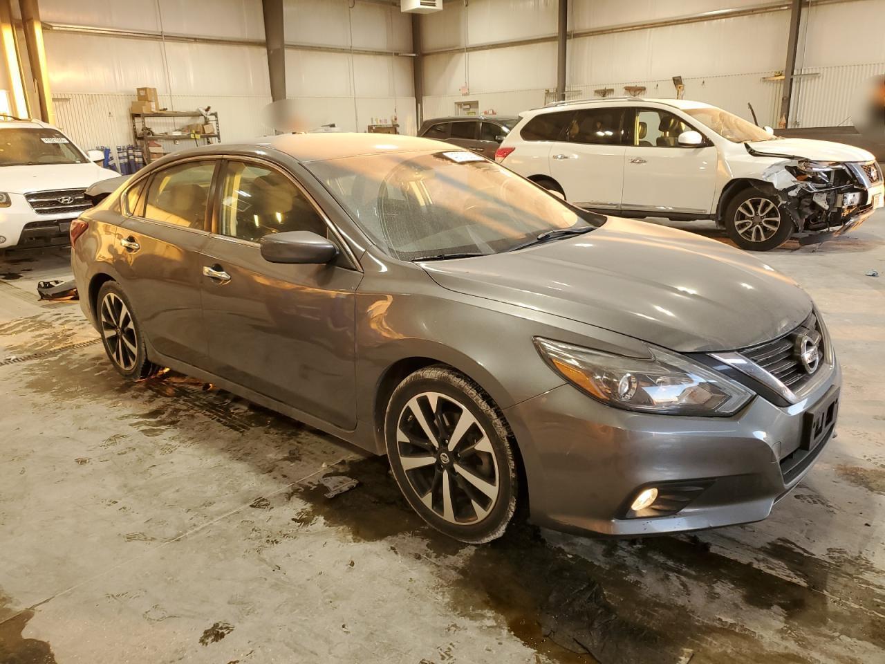 2018 NISSAN ALTIMA 2.5 - Фото 4