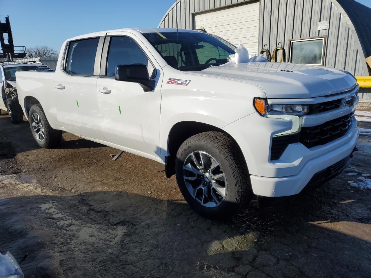 2023 CHEVROLET SILVERADO - Фото 4