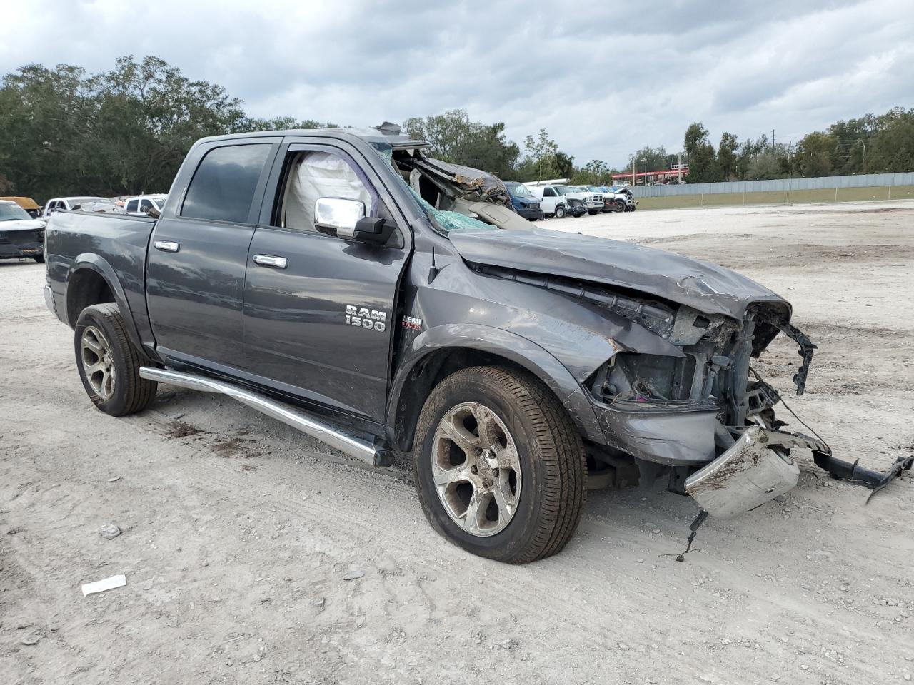 2017 RAM 1500 LARAM - Image 4