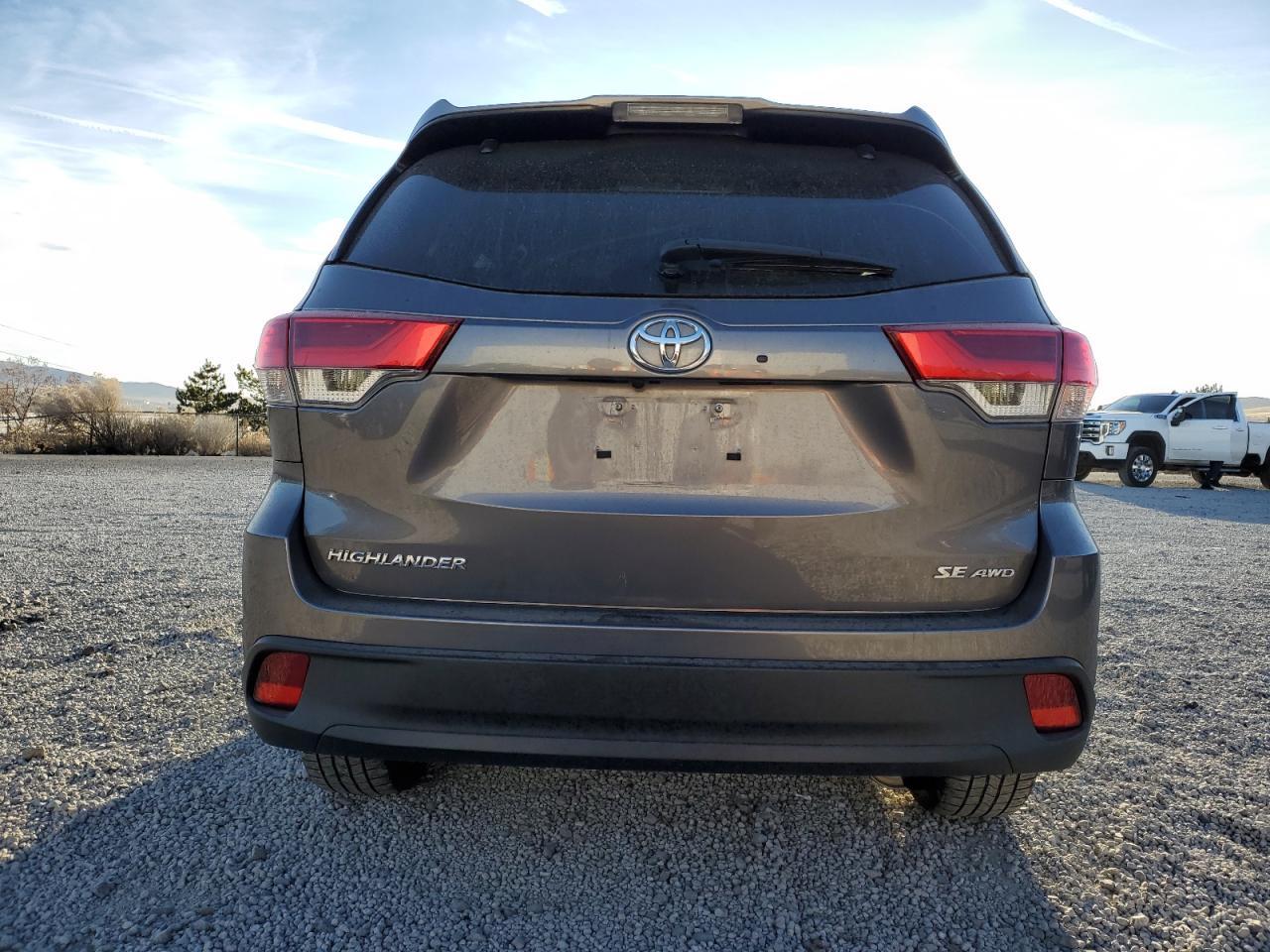 2018 TOYOTA HIGHLANDER - Фото 6