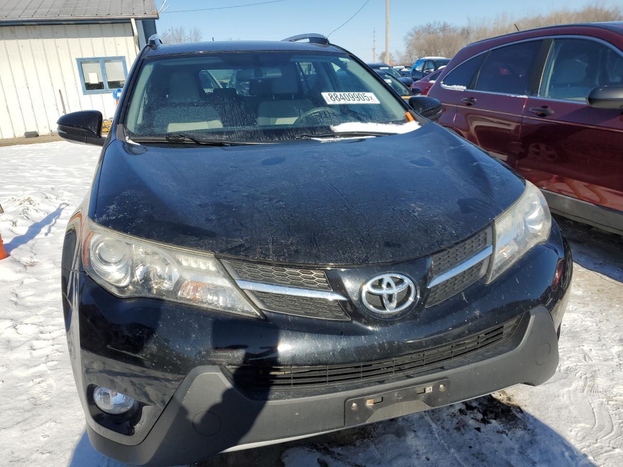 2015 TOYOTA RAV4 XLE - Image 5