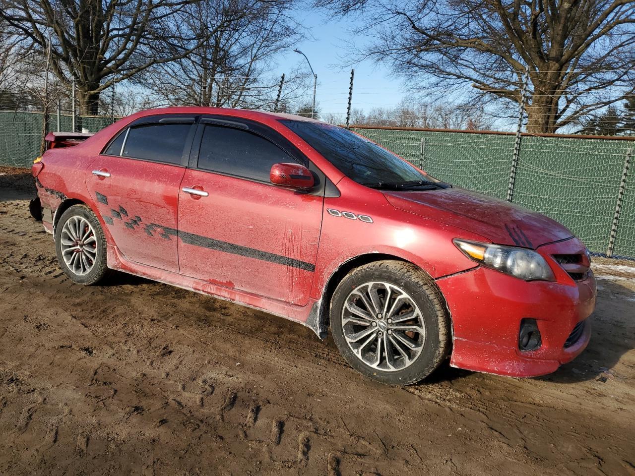 2013 TOYOTA COROLLA BA - Фото 4