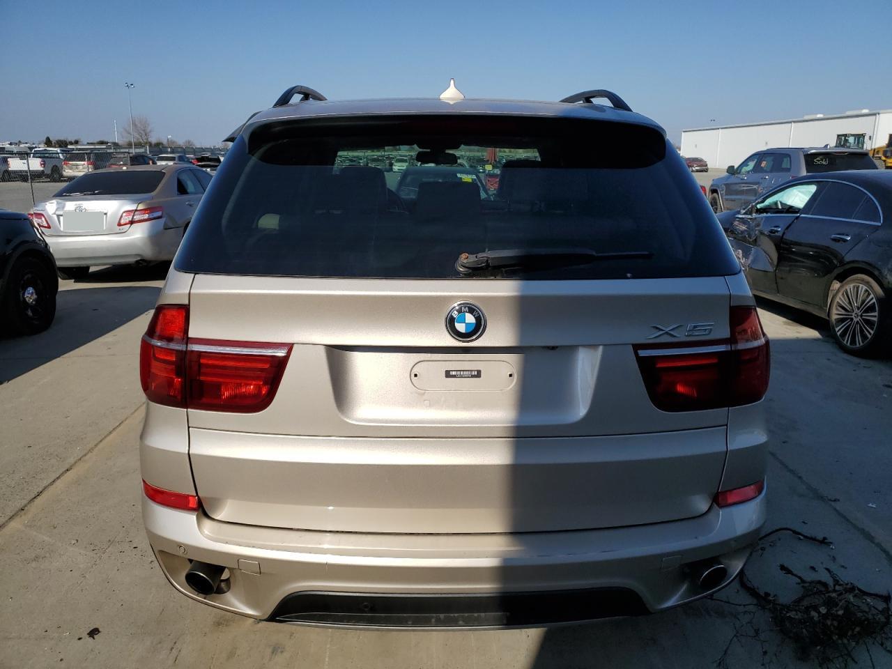 2013 BMW X5 XDRIVE3 - Image 6