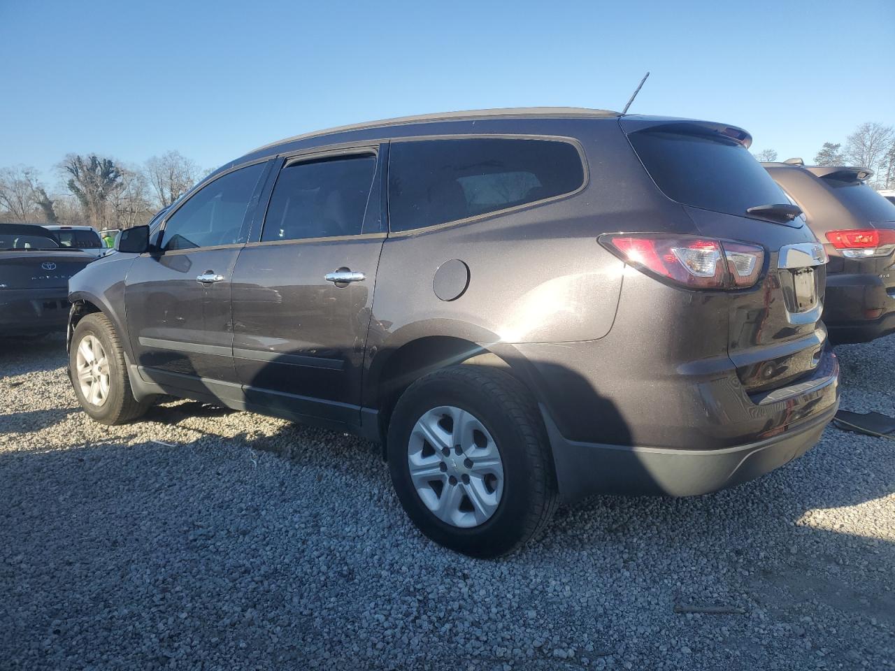 2014 CHEVROLET TRAVERSE L - Image 2