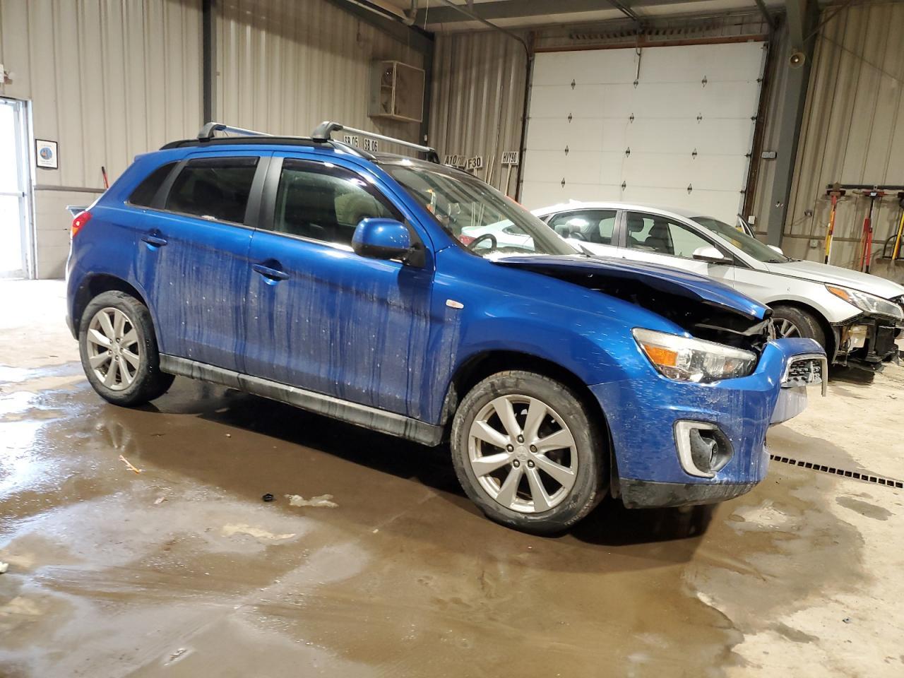 2015 MITSUBISHI OUTLANDER - Фото 4