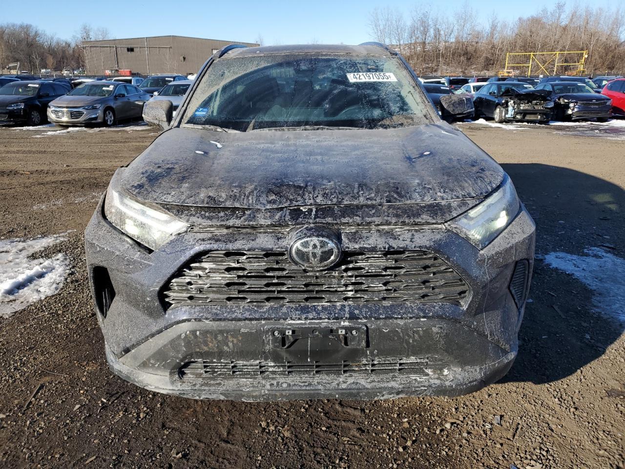 2022 TOYOTA RAV4 XLE - Image 5
