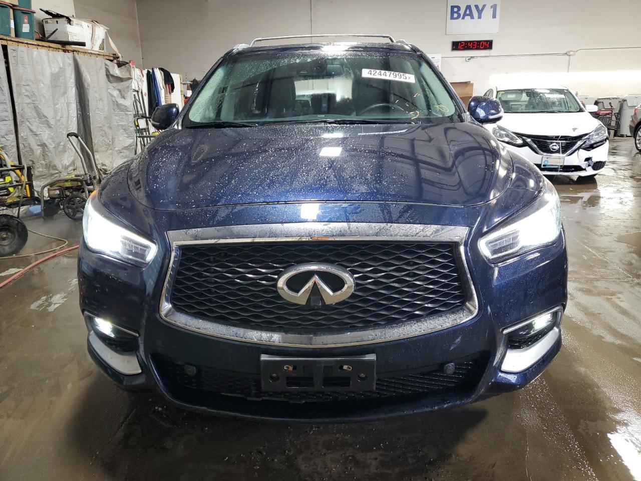 2016 INFINITI QX60 - Фото 5