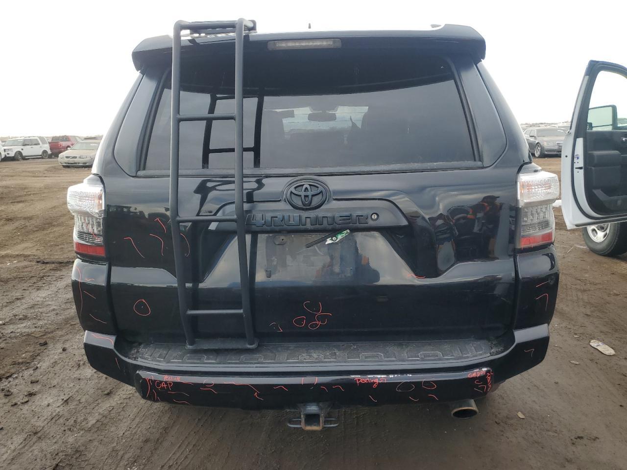 2017 TOYOTA 4RUNNER SR - Image 6