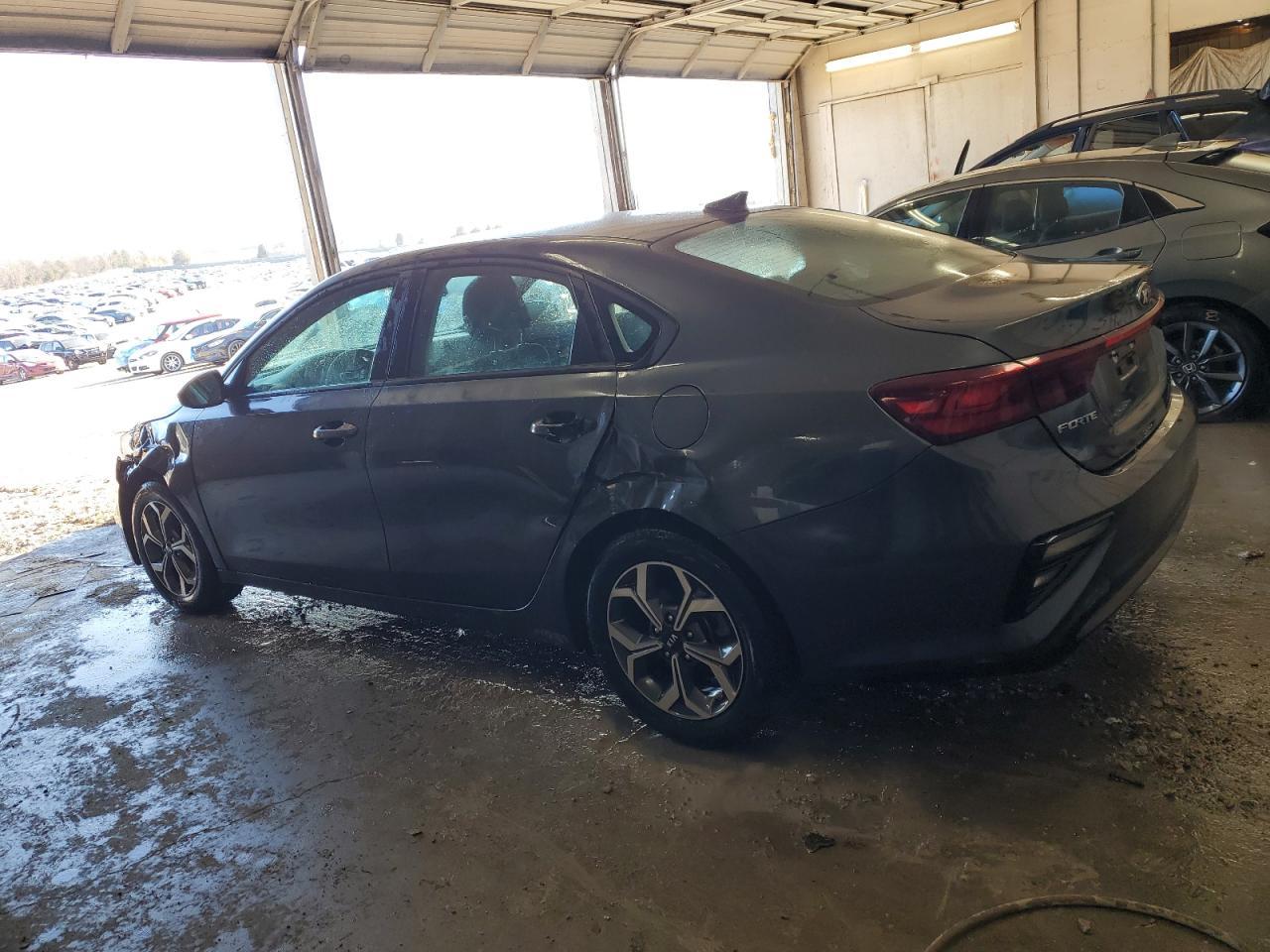 2021 KIA FORTE FE - Фото 2