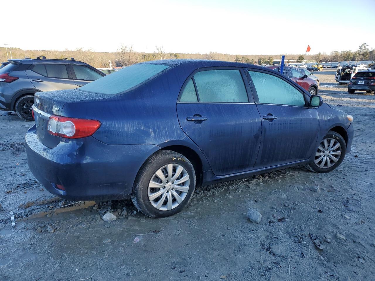 2013 TOYOTA COROLLA BA - Фото 3