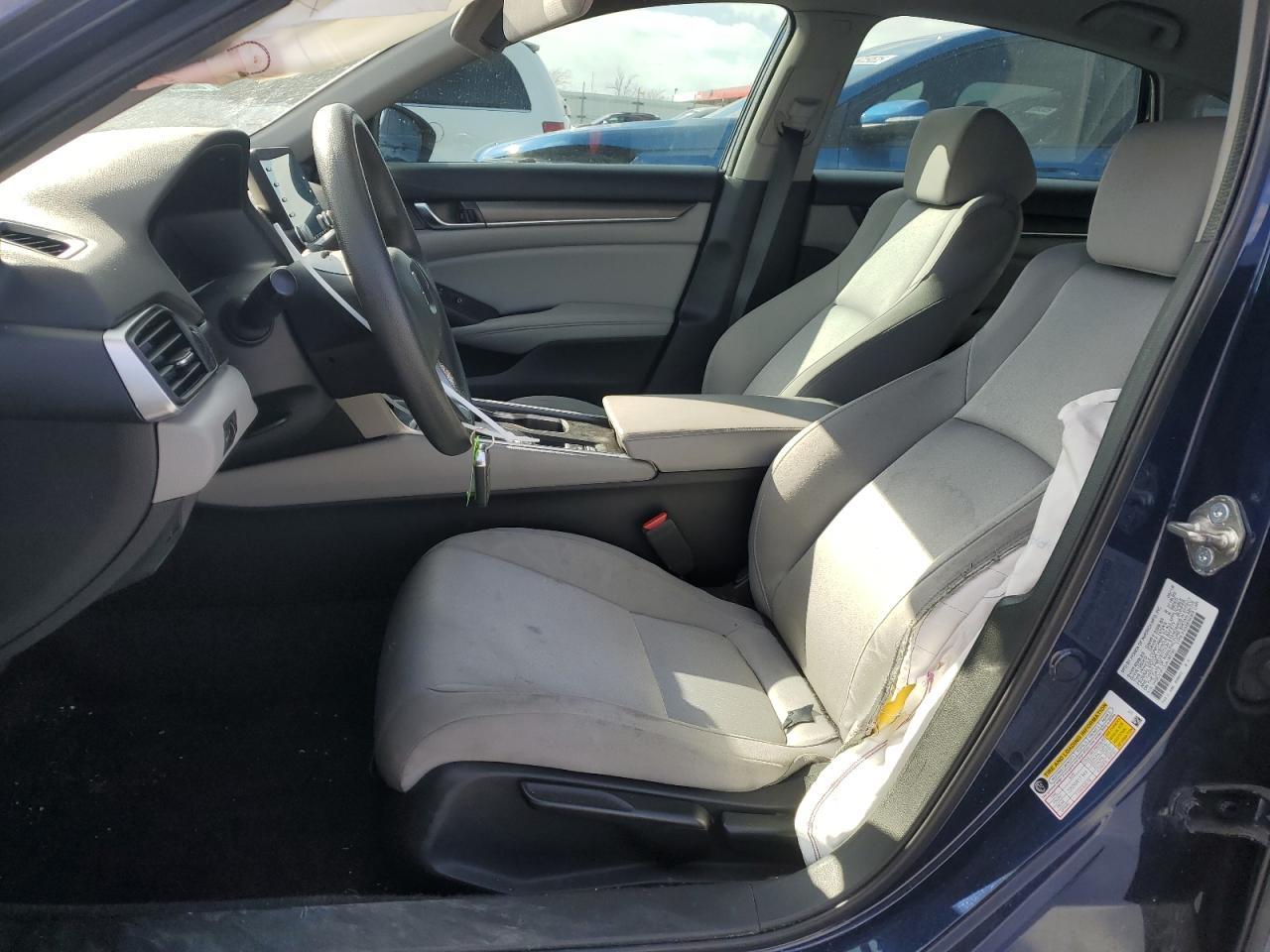 2018 HONDA ACCORD LX - Image 7