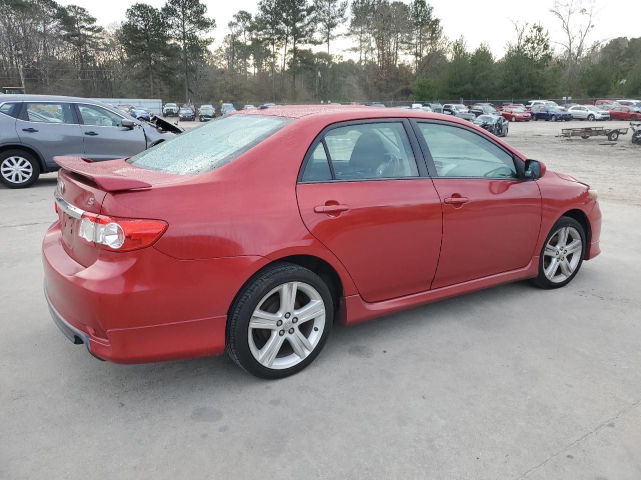 2013 TOYOTA COROLLA BA - Фото 3