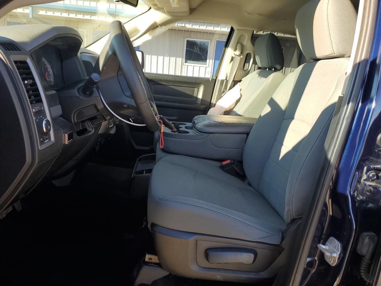2014 RAM 1500 ST - Image 7