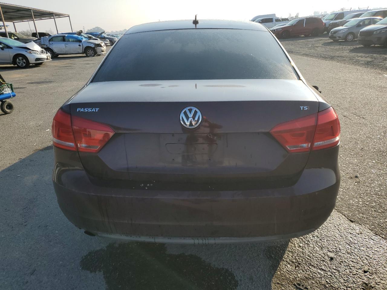 2014 VOLKSWAGEN PASSAT S - Фото 6