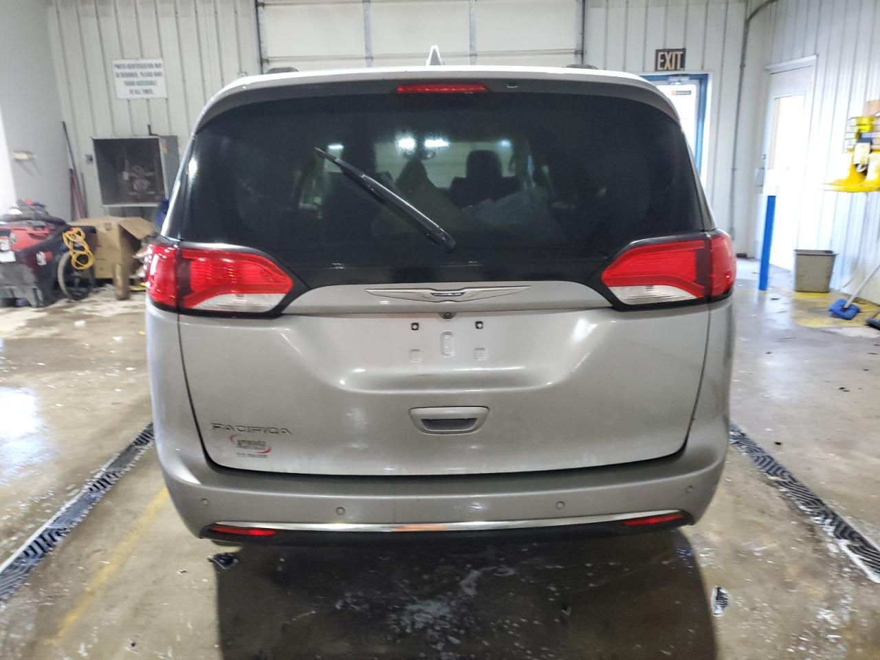 2017 CHRYSLER PACIFICA T - Фото 6