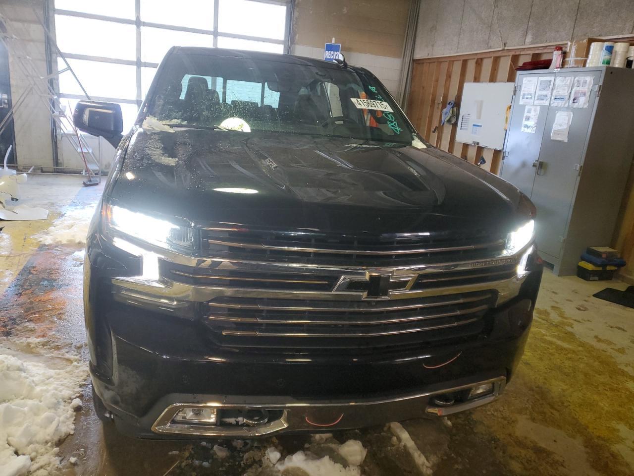 2019 CHEVROLET SILVERADO - Фото 5