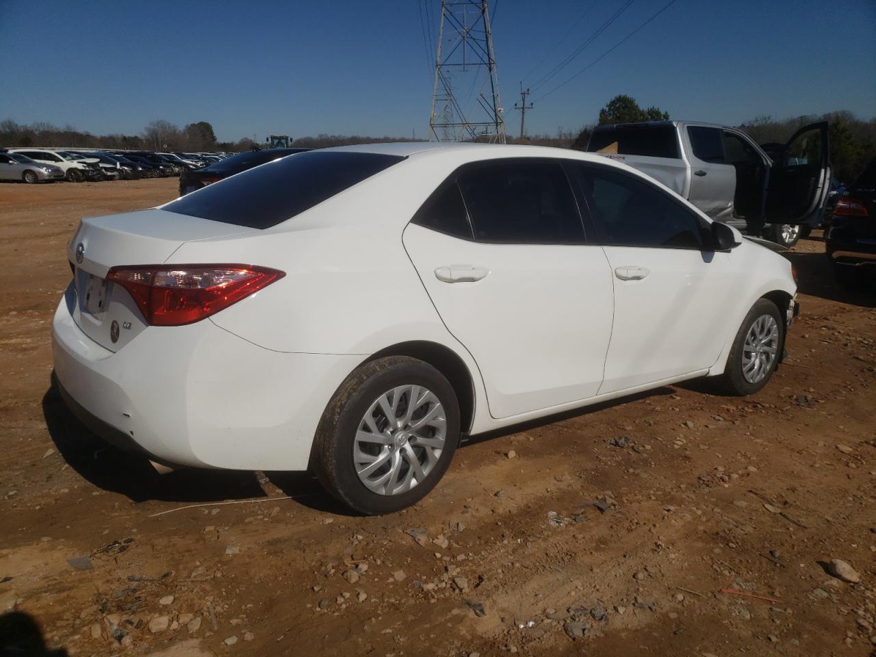 2019 TOYOTA COROLLA L - Image 3