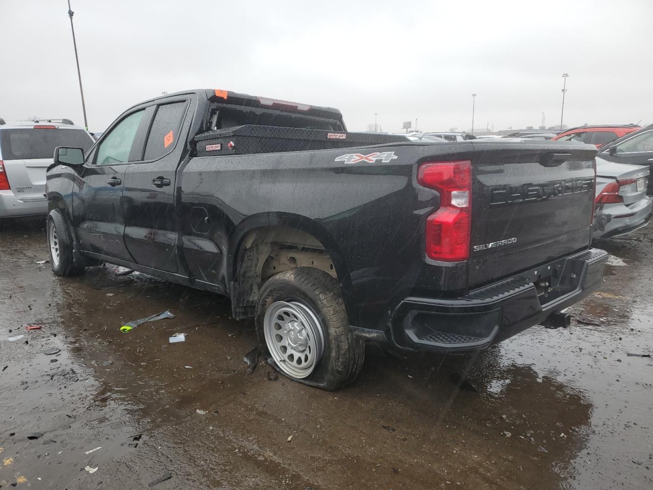 2024 CHEVROLET SILVERADO - Фото 2