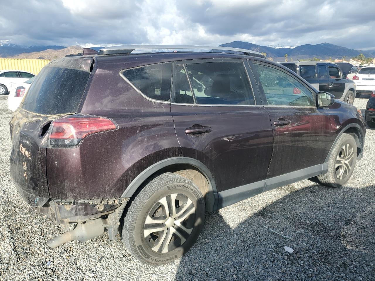 2018 TOYOTA RAV4 LE - Image 3