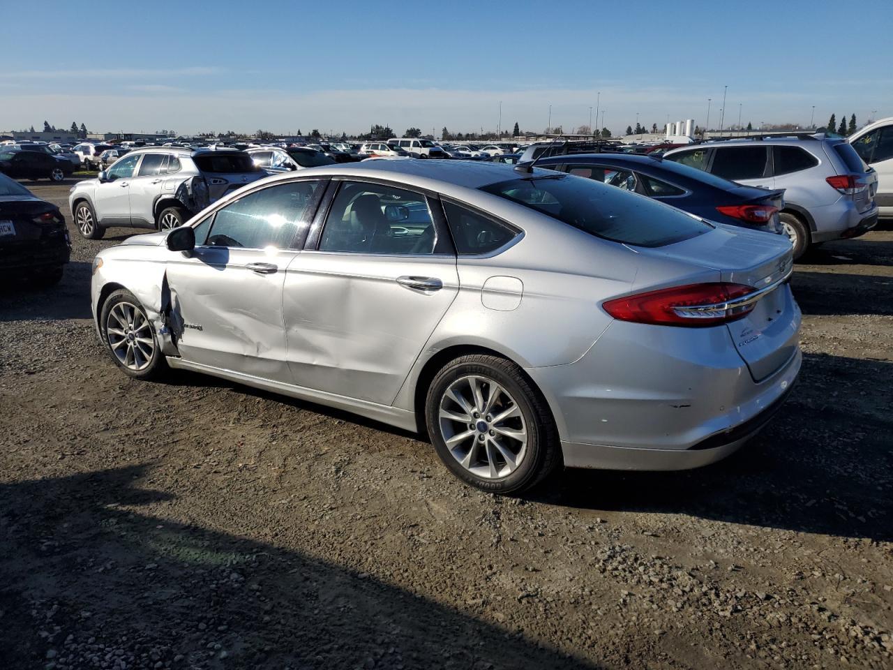 2017 FORD FUSION SE - Image 2