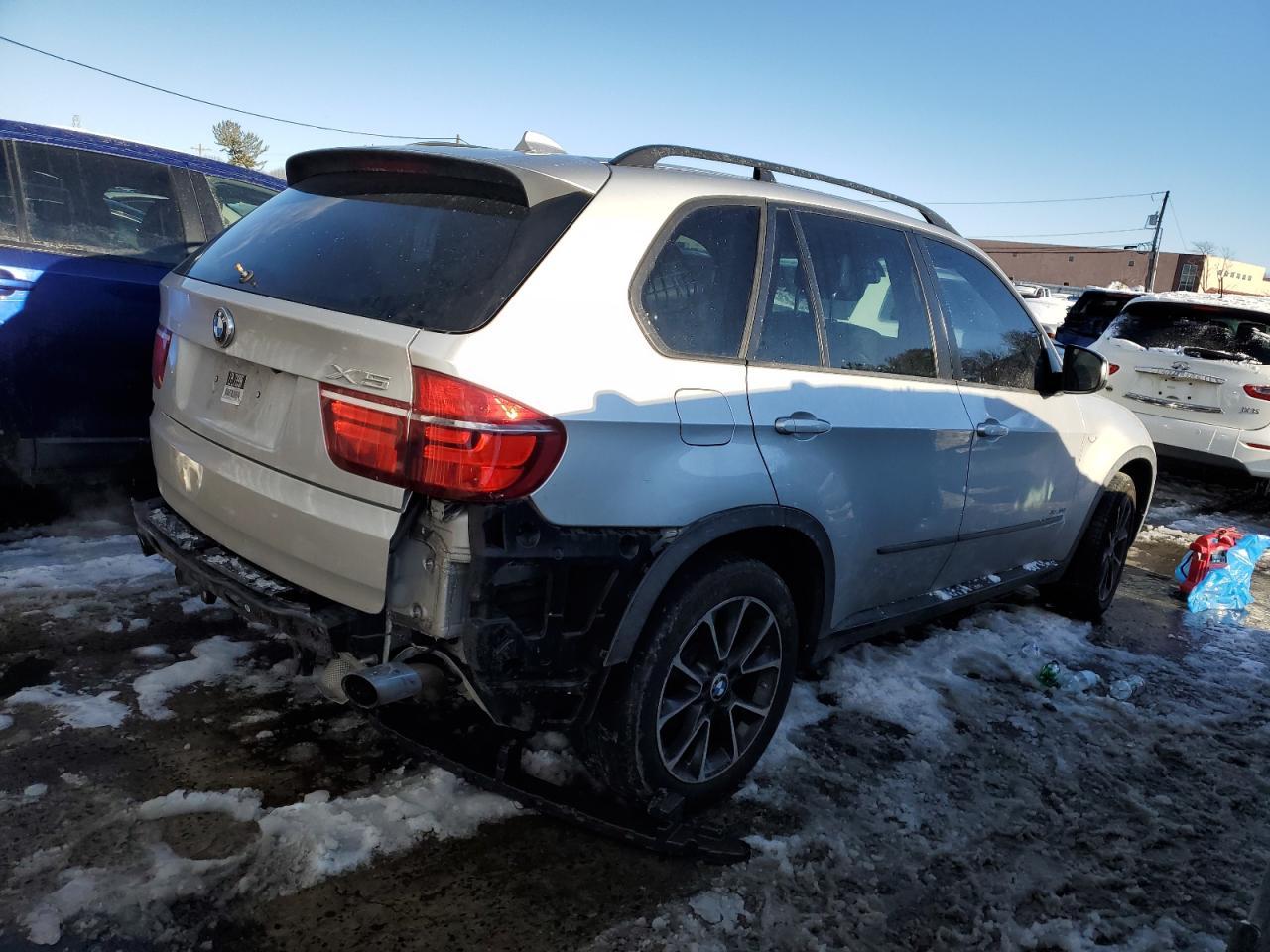 2012 BMW X5 XDRIVE3 - Фото 3