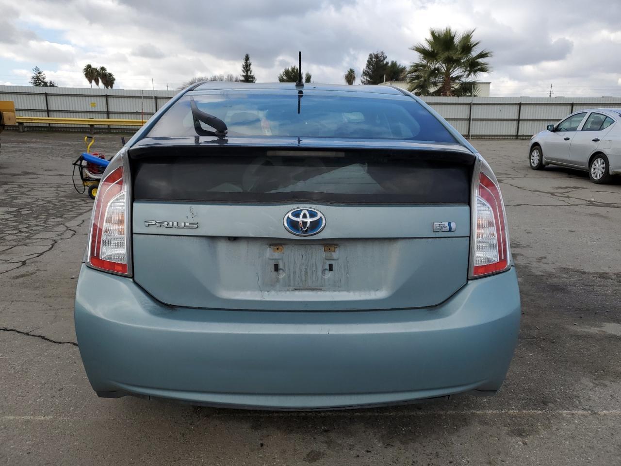 2015 TOYOTA PRIUS - Фото 6