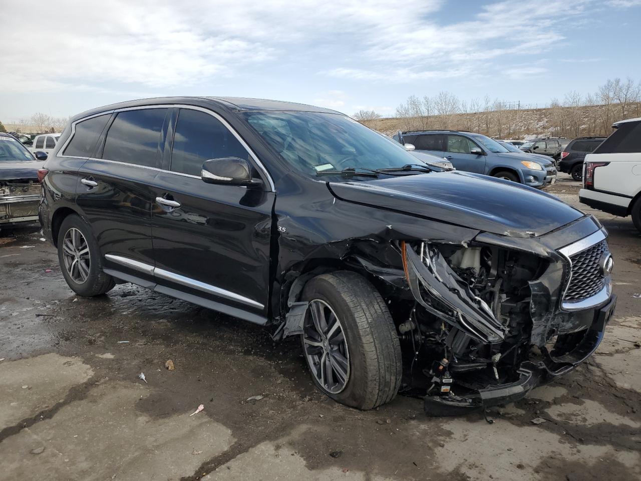 2019 INFINITI QX60 LUXE - Image 4