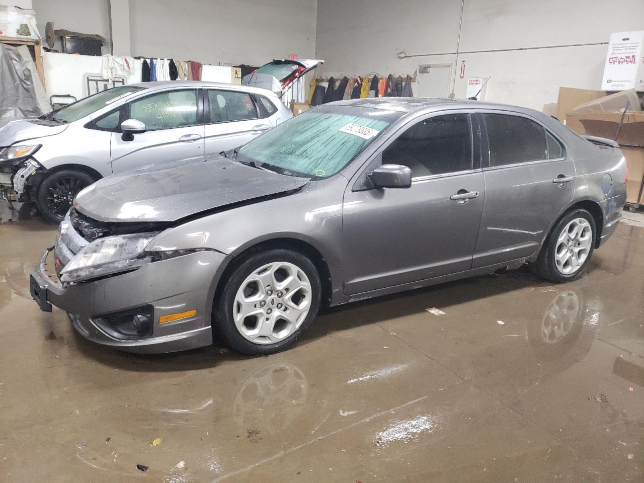 2011 FORD FUSION SE car image