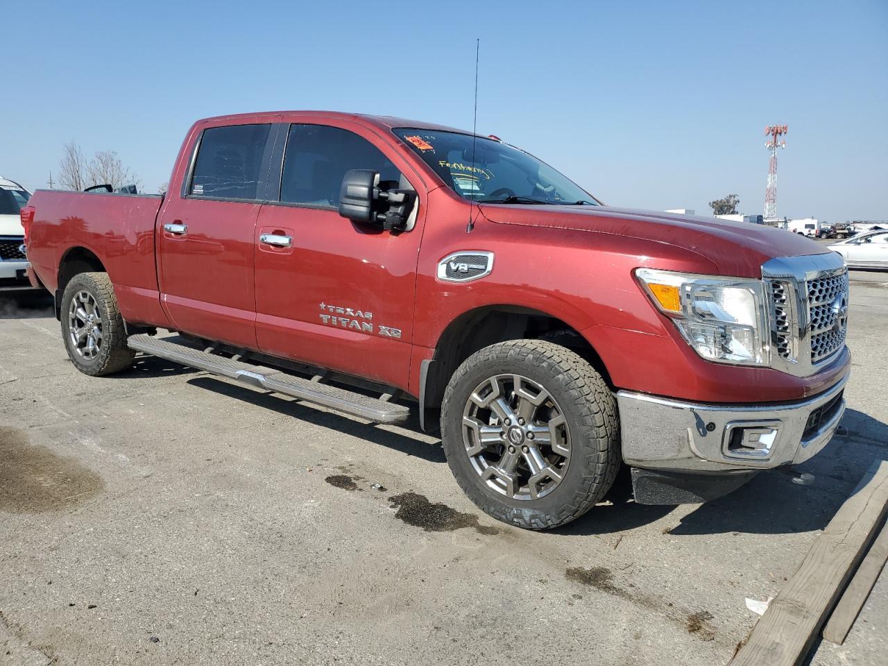 2017 NISSAN TITAN XD S - Фото 4