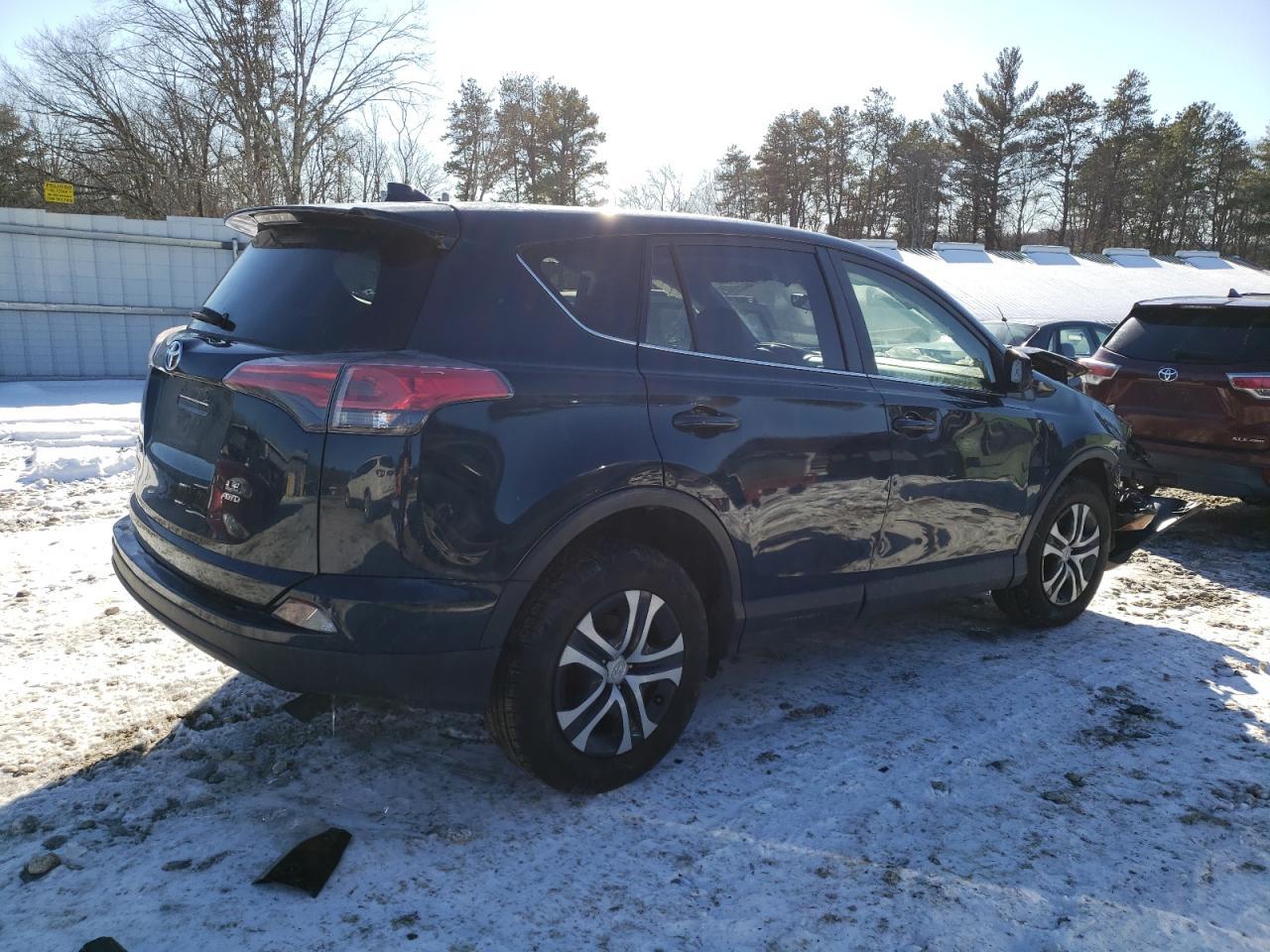2018 TOYOTA RAV4 LE - Image 3
