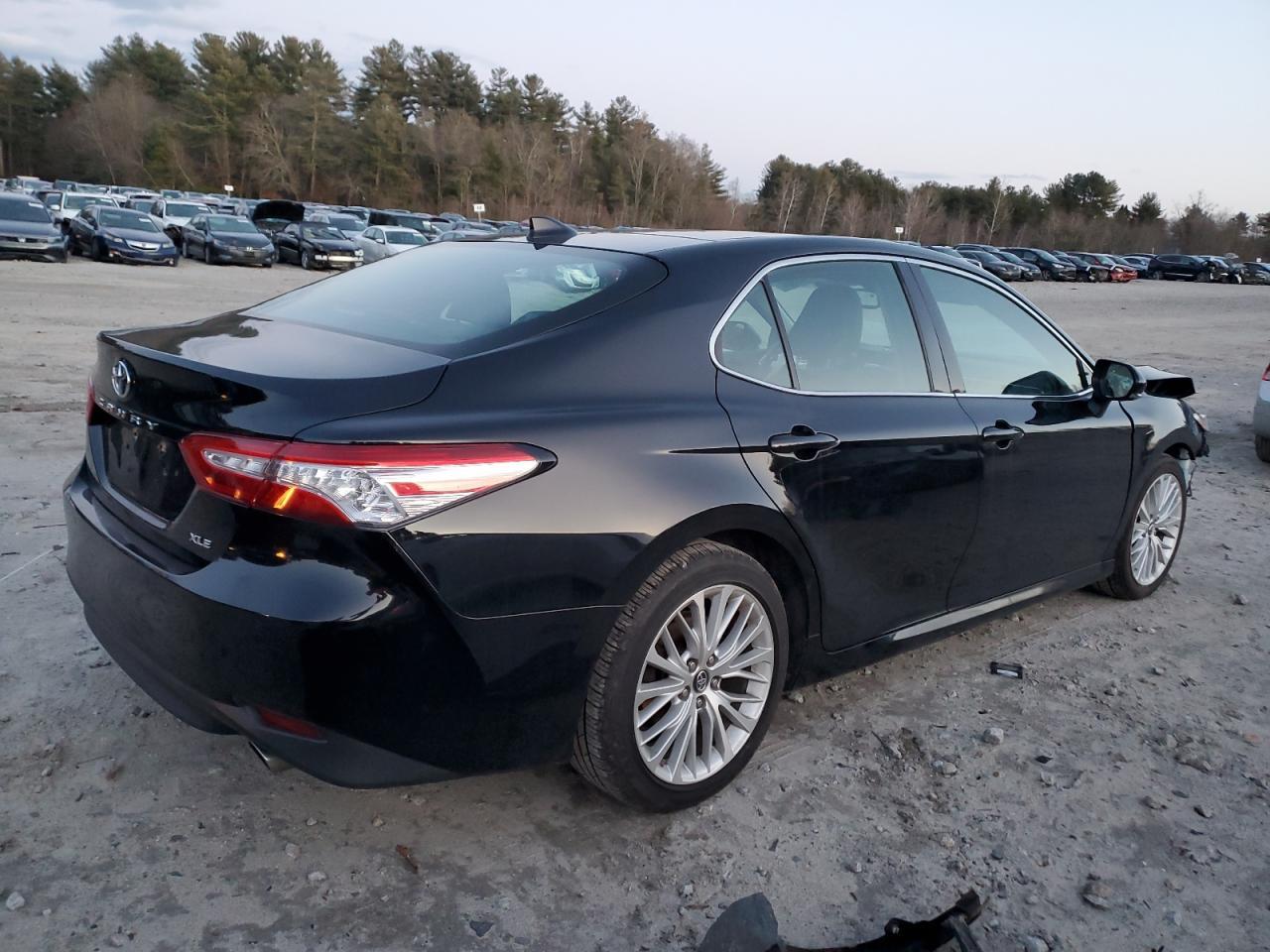 2018 TOYOTA CAMRY XSE - Image 3