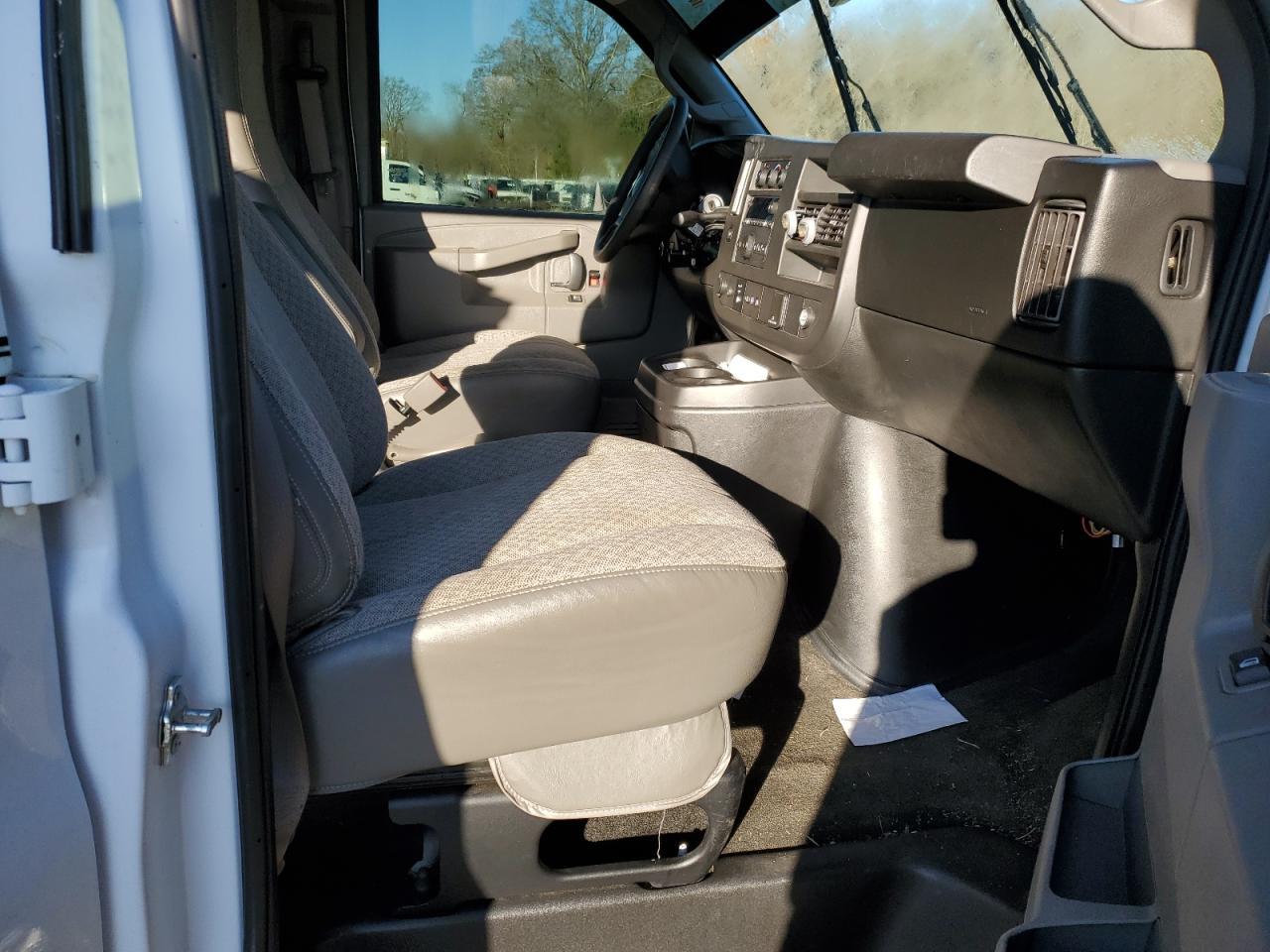 2018 CHEVROLET EXPRESS G3 - Image 5