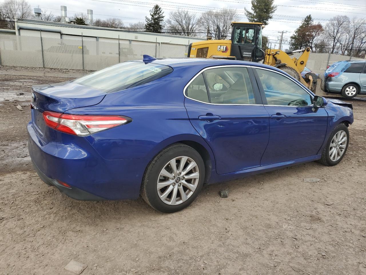 2018 TOYOTA CAMRY L - Image 3