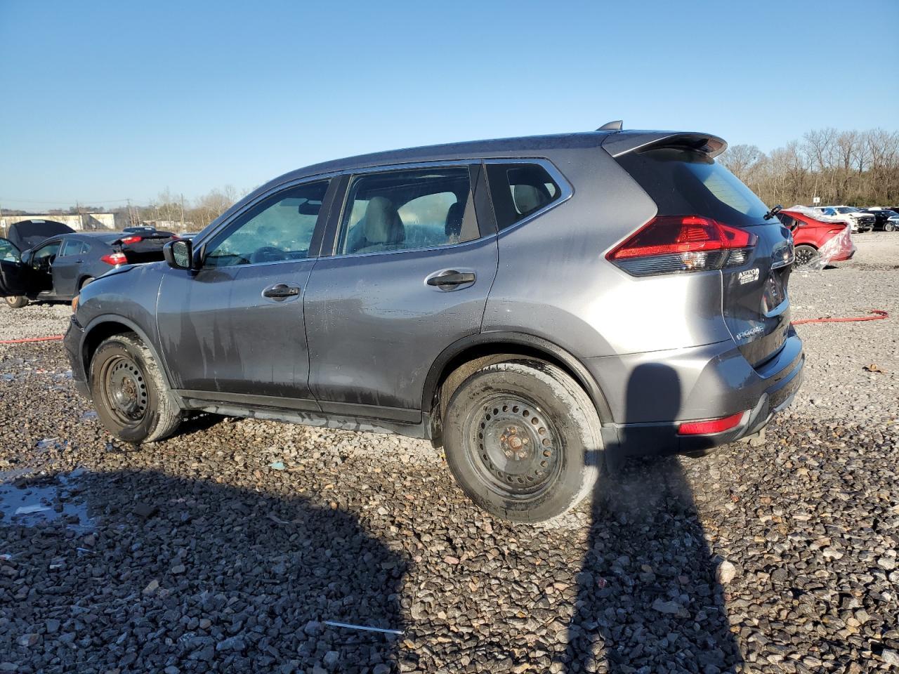 2018 NISSAN ROGUE S - Фото 2