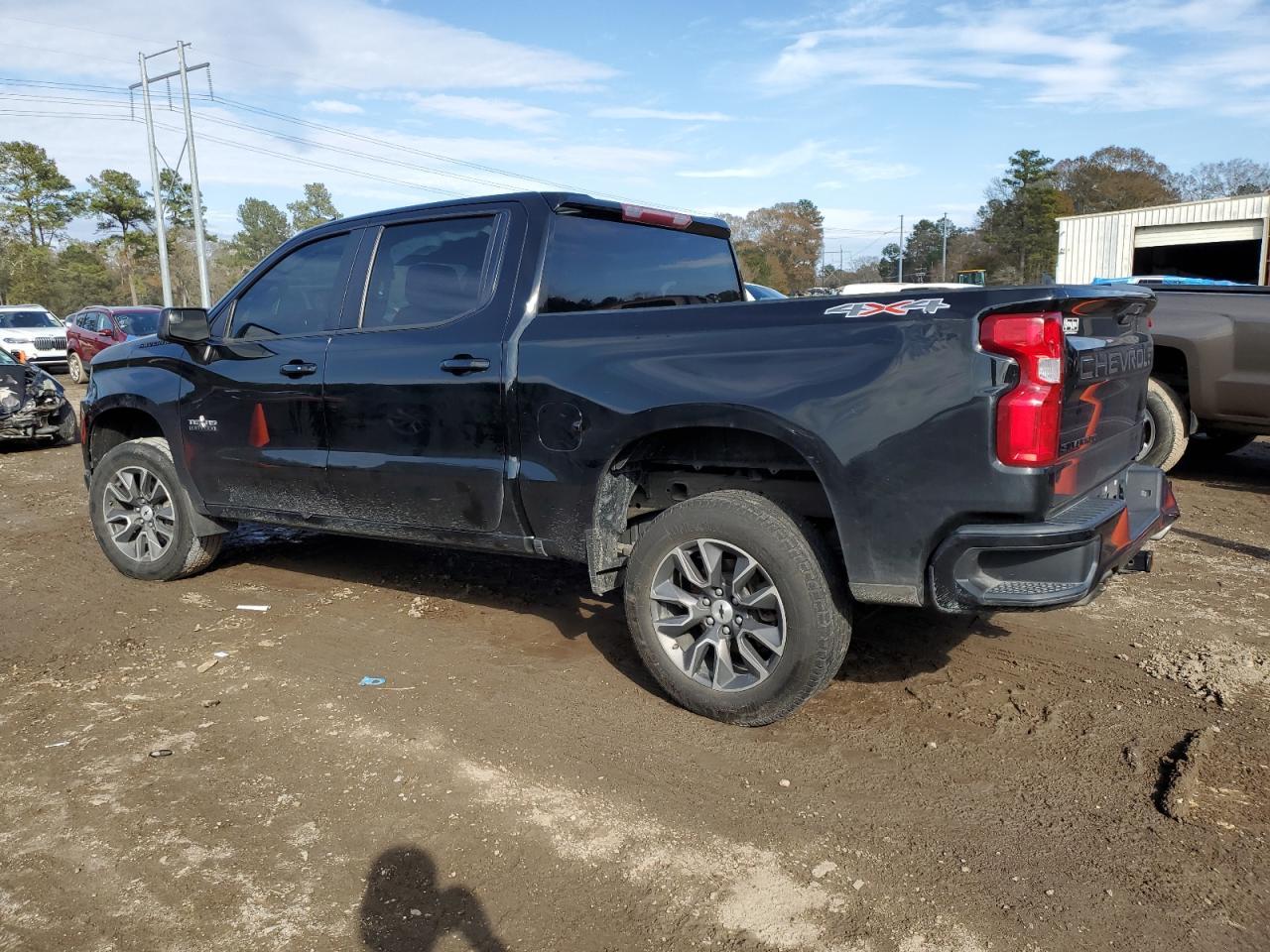 2021 CHEVROLET SILVERADO - Image 2